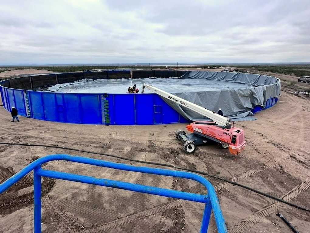 Washing out open tank