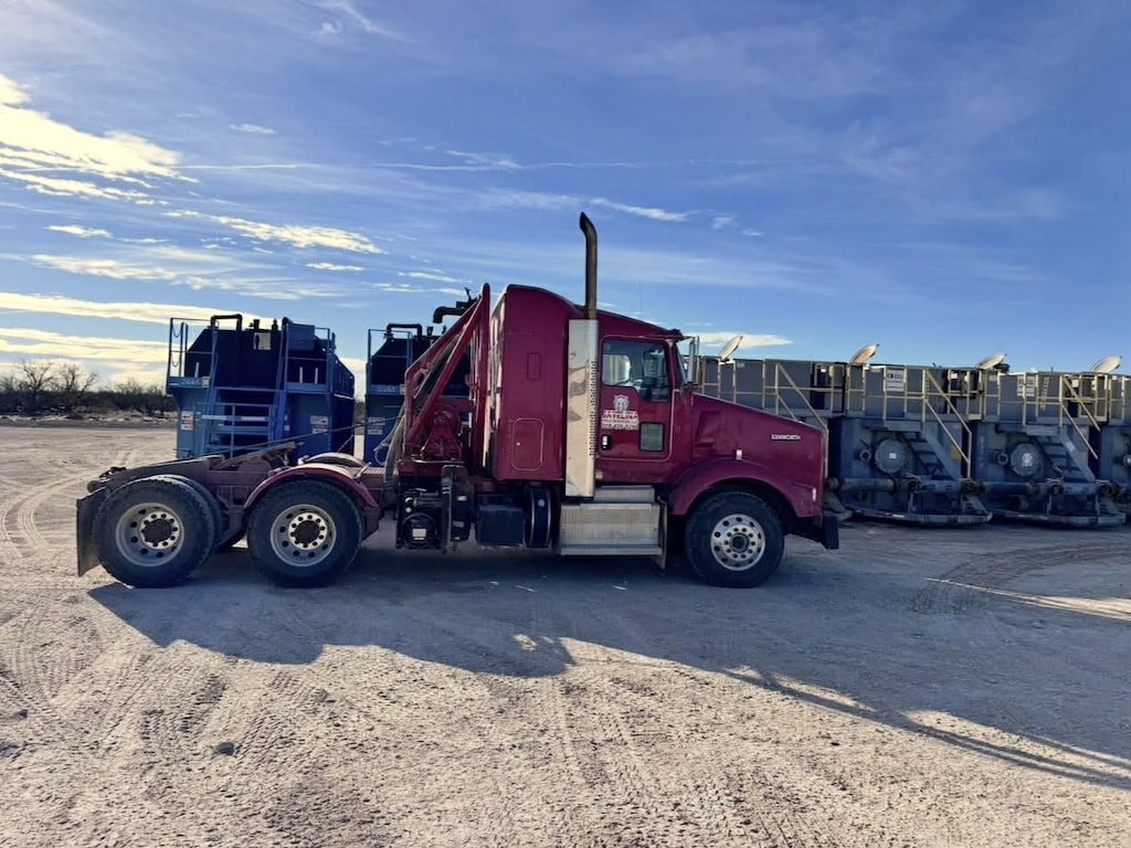 Javelina winch truck